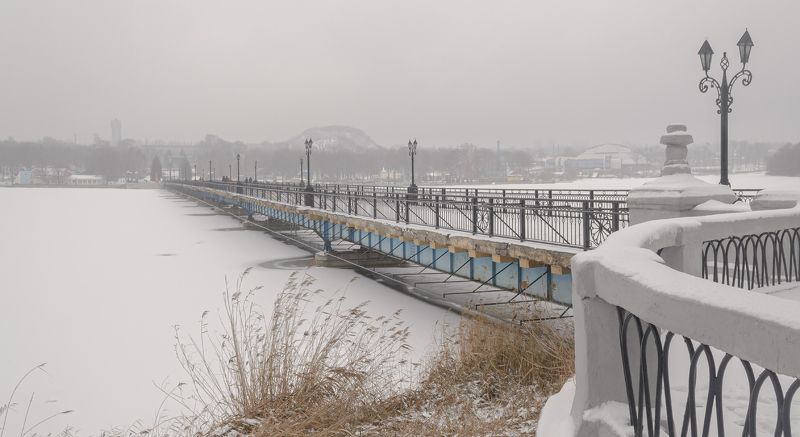 Мост к парку .photo preview