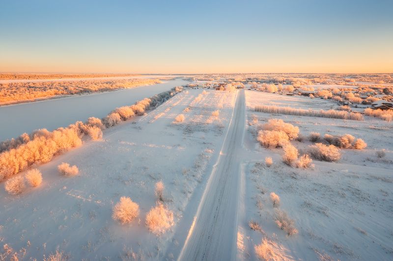 Тихая зимняя дорогаphoto preview