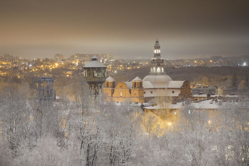 Horizontal, Photography, Church, Winter, Architecture, Snow, Travel, Nikiszowiec  Katowice  poland The view from my window 02.01.2025 фото превью