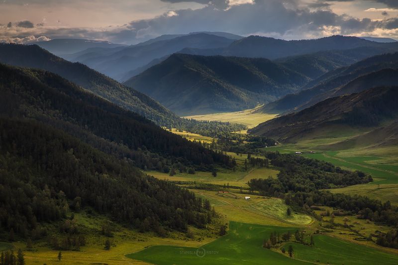 Типичная Алтайская долинаphoto preview