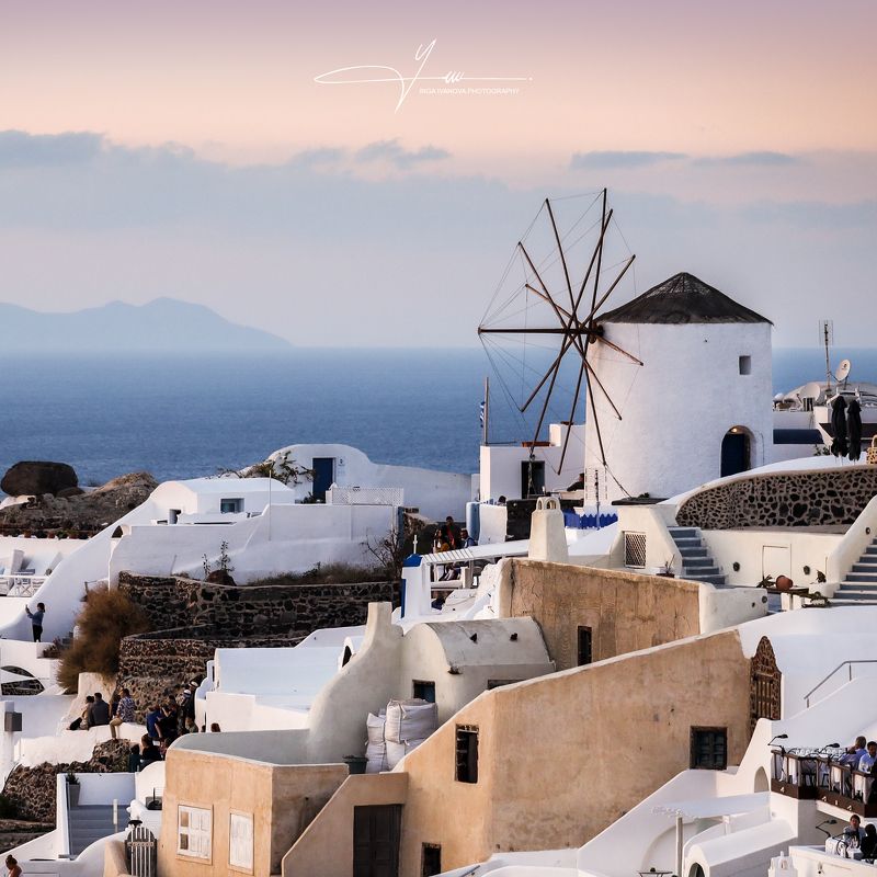 great view from oia to the caldera, santorini, sunset Magnificent sunset view from Oia, Santorini to the Calderaphoto preview