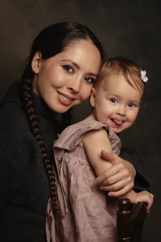 Азалия и Зоиphoto preview