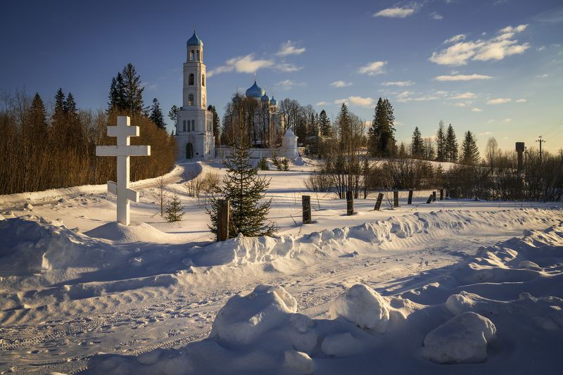 авраамиев городецкий монастырь, ножкино, весна Солнце на летоphoto preview