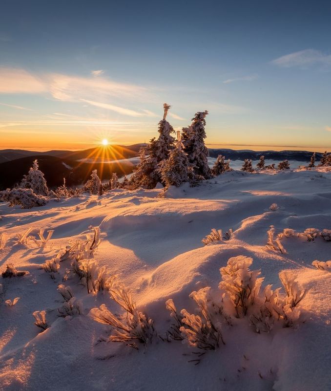 landscape, winter Zimní ráno na Červené hořephoto preview