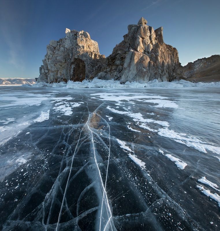 Байкал, Малое Море, лед, Ольхон, Бурхан, Шаманка Бурхан рассветный фото превью