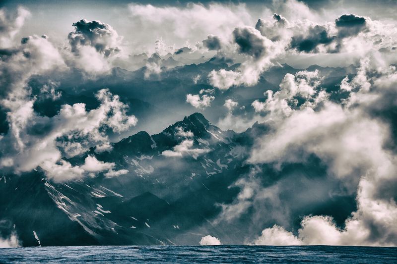 С вершины Эльбрусаphoto preview