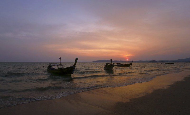 Сиреневый закат Ао Нангаphoto preview