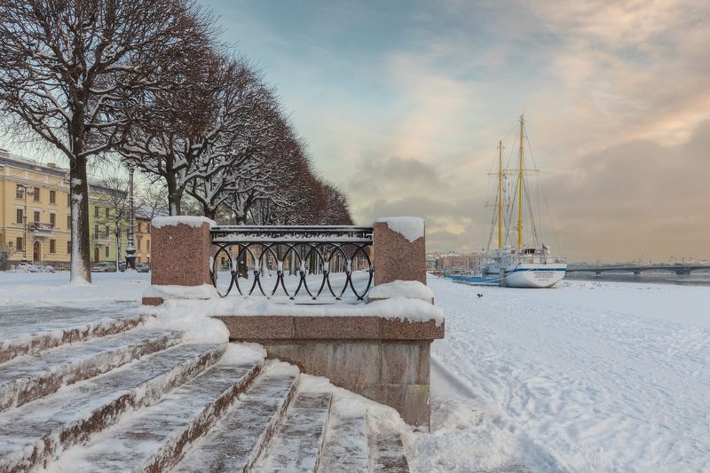 Набережная Лейтенанта Шмидта. фото превью