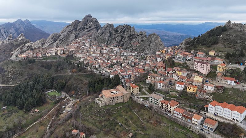 Пьедрапертоса, Италияphoto preview