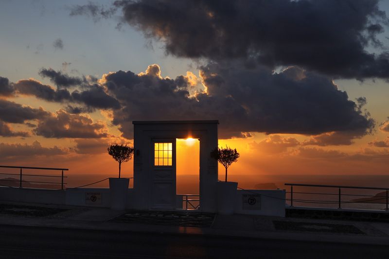 santorini, door, to, caldera, view Santorini Door to Caldera Viewphoto preview