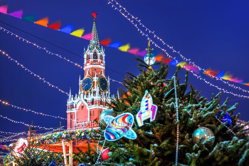 москва, кремль, новый год, красная площадь, спасская башня Новый год и Спасская башня в Кремлеphoto preview