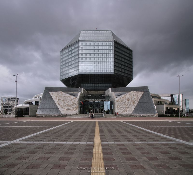 архитектура, современная архитектура, форма, геометрия, минск, белоруссия, городской пейзаж, уникальное сооружение Чистая геометрияphoto preview