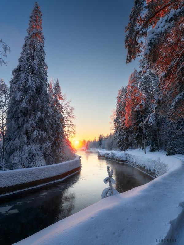 карелия, янисйоки, зима, мороз, гэс, река. Морозный закат на канале.photo preview