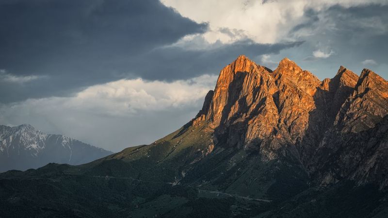 пейзаж, кавказ, ингушетия, цей-лоам, закат, горы, небо Горы, объятые огнемphoto preview