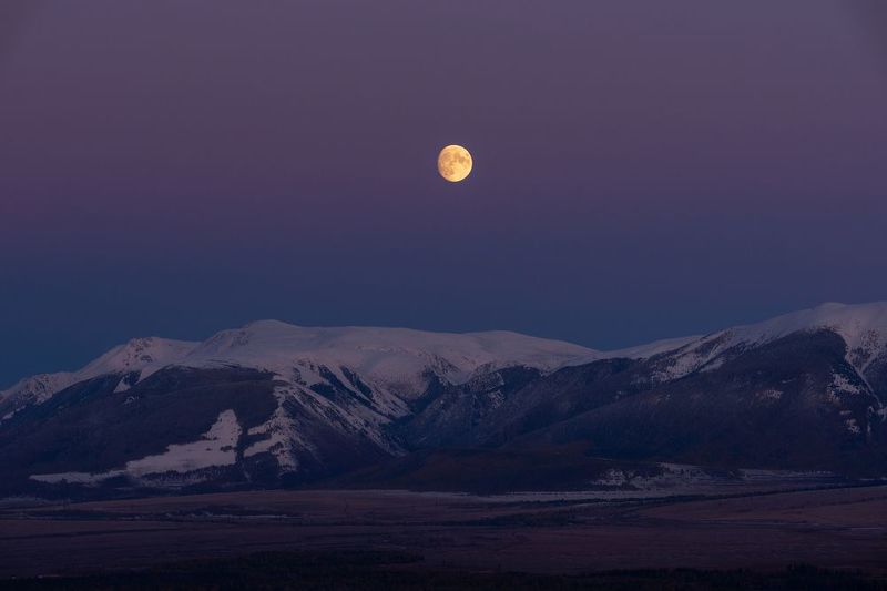 Восход Луны над Курайской степьюphoto preview