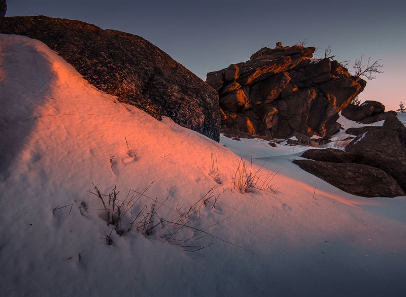 czech,czechia,ore mountains,krusne hory,sunrise,snow,winter,light,rocks,landscape,mountains First light in the morningphoto preview