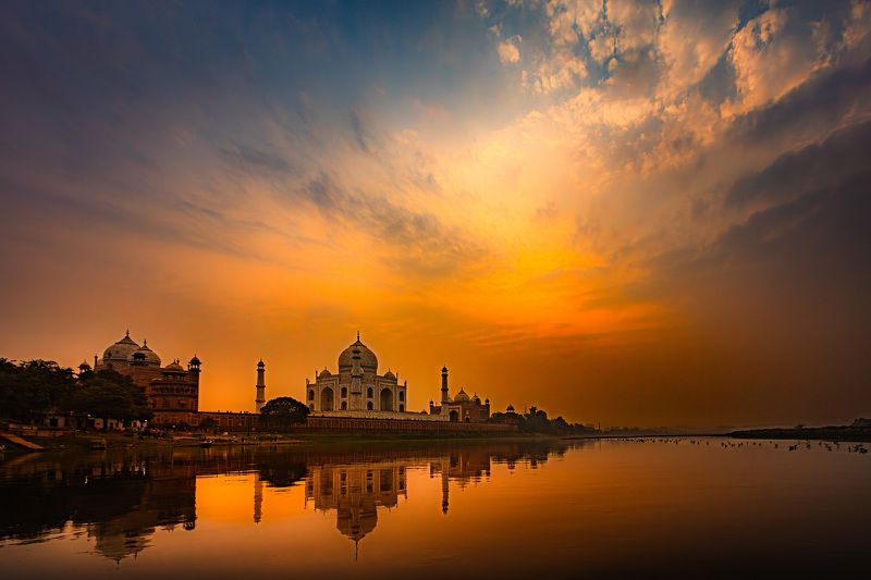 The Castle of Lovephoto preview