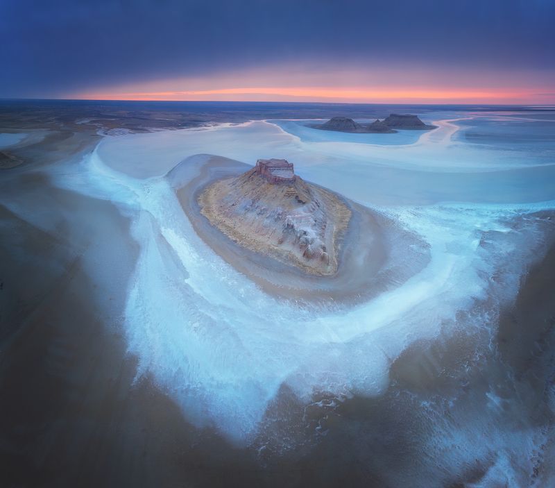 Впадина Карынжарык. Мангистау, западный Казахстанphoto preview