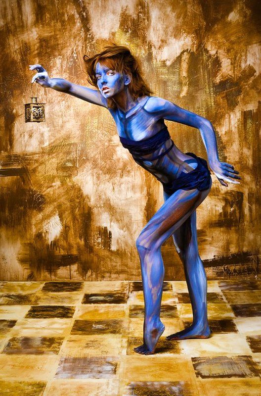 mouse body art creative  Мыши тянутся к свету.photo preview