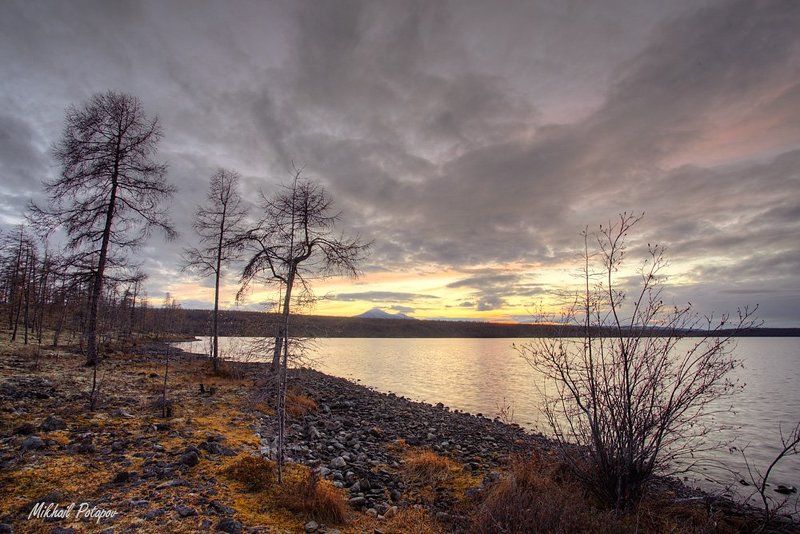 Горный пейзаж, Закат, Листопад, Облака, Оймякон, Осенний вечер, Хдр, Якутия Закат на оз.Улууphoto preview