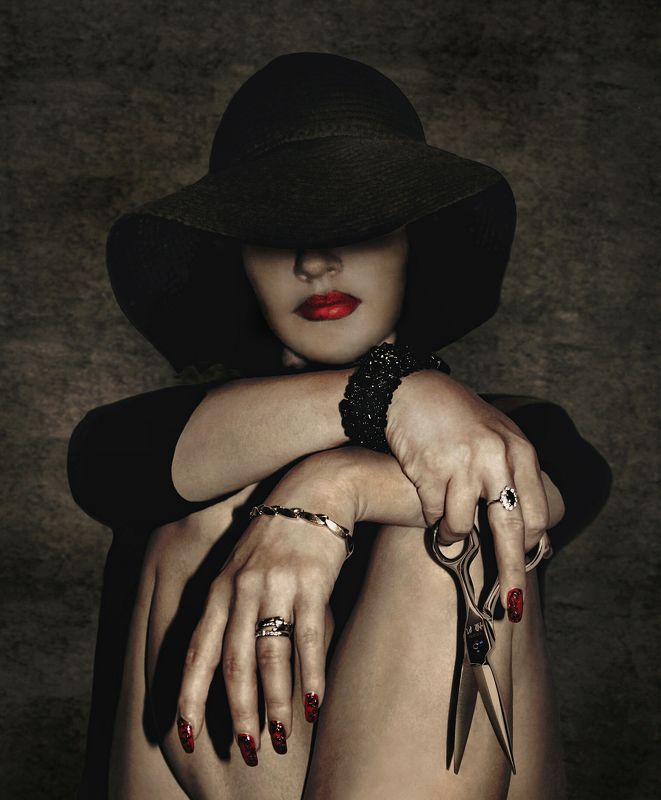 Женщина-вампphoto preview