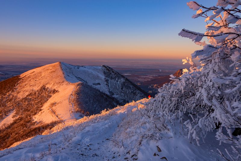 бештау,пейзаж,гора,кмв,закат,январь,зима По склону на закатеphoto preview