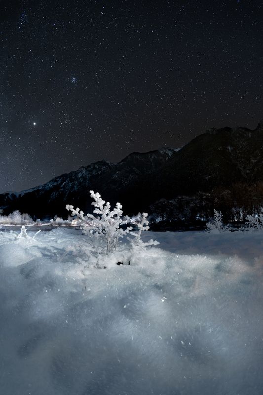 Ночь, горы, звезды, млечный путь, ночной пейзаж, астрофотография, кавказ, Приэльбрусье,снег, зима Морозные кристалыphoto preview