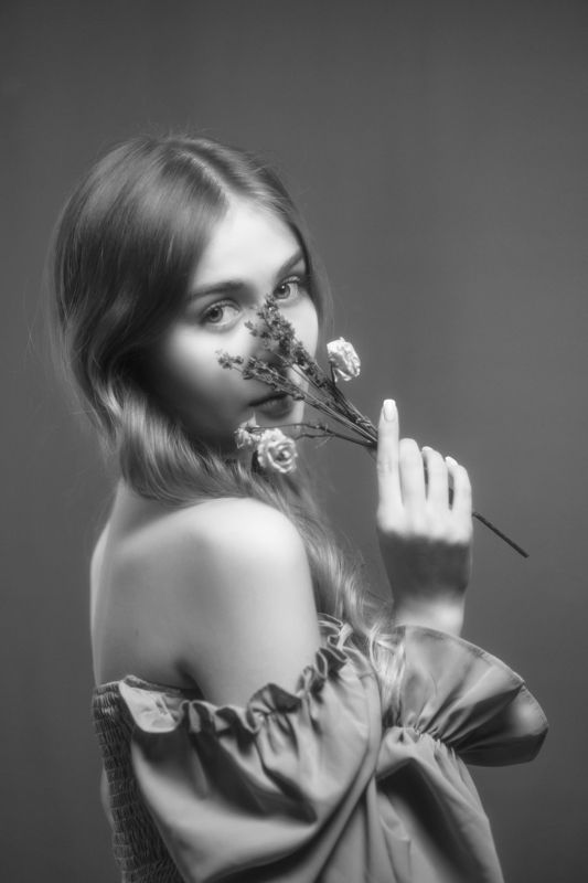 портрет, женский портрет, классический портрет, portrait, девушка, чб, монохром Владаphoto preview