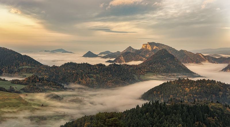 Mgły w dolinachphoto preview