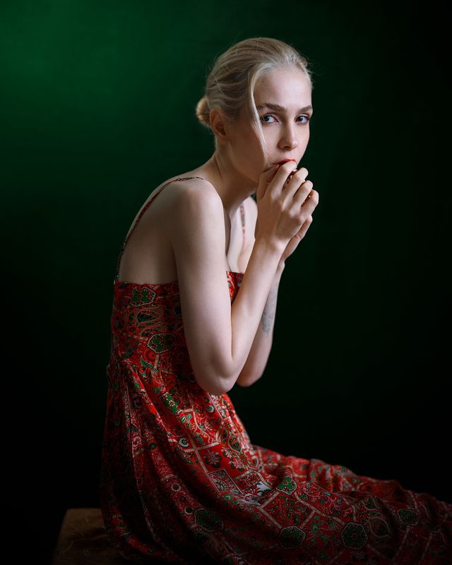 #portrait #fineart #studioshot #dramaticportrait Untitledphoto preview