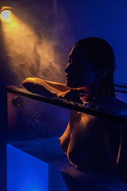 аквариум, ню, вода, дым, Новосибирск, капли, Михаил Решетников  ню фотосессия в аквариумеphoto preview