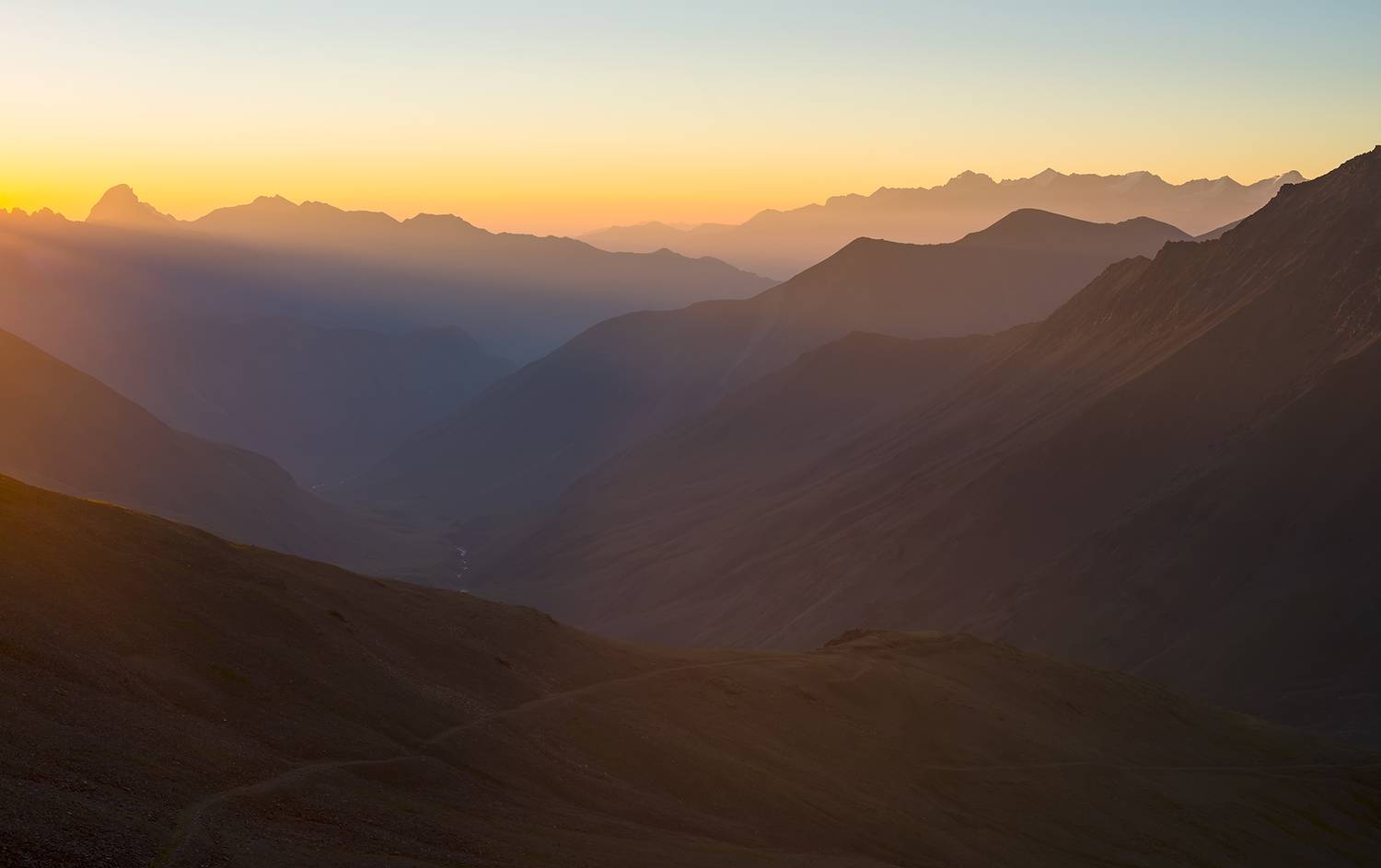 Рассвет на перевале Балык. Автор: Хасан Журтов кыртык, балык, кабардино-балкария, Хасан Журтов