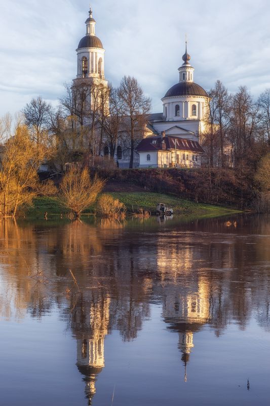 филлиповское весна половодье храм Отражение прошлой весныphoto preview