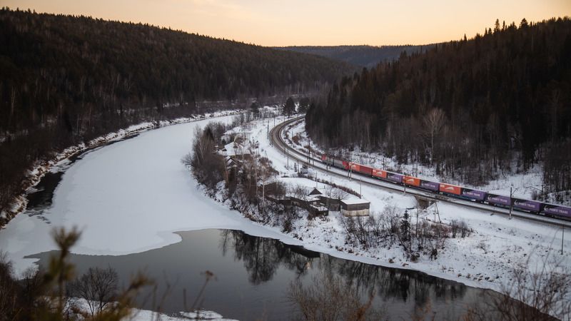 Железная дорога вдоль Сылвыphoto preview