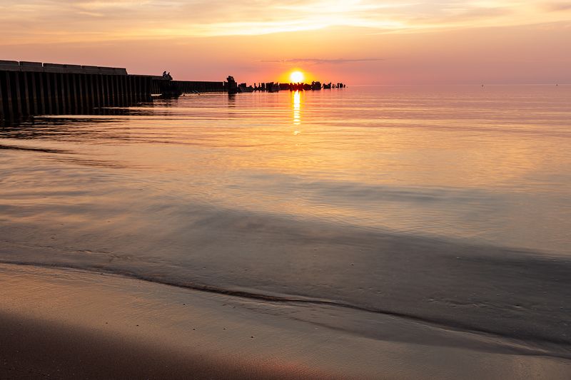 нарвский залив усть-нарва вечер закат море волны Кончалось лето... фото превью