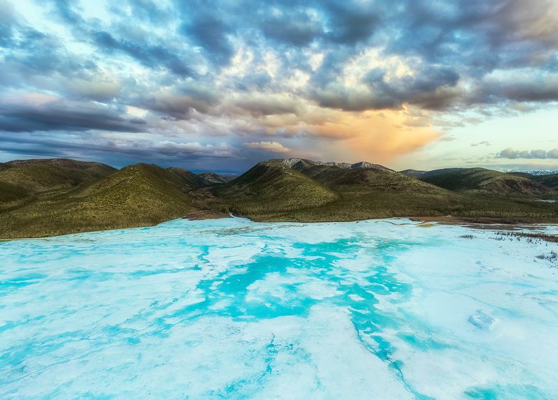 якутия Над наледьюphoto preview