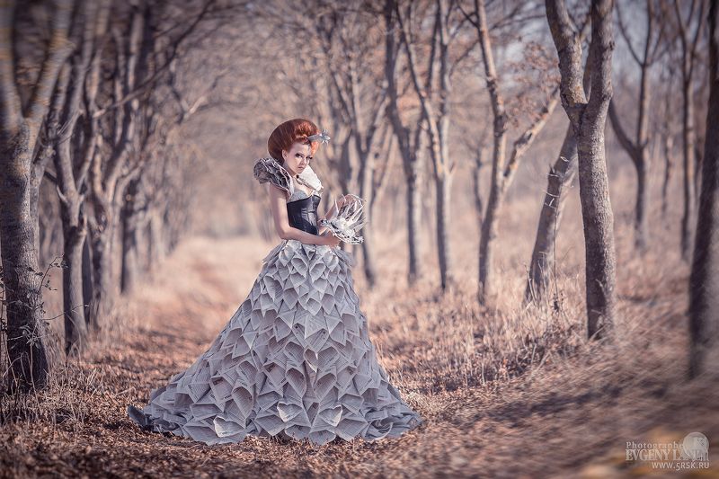 фотопроект,платье, девушка,фотосессия,фотограф Платье из газетphoto preview