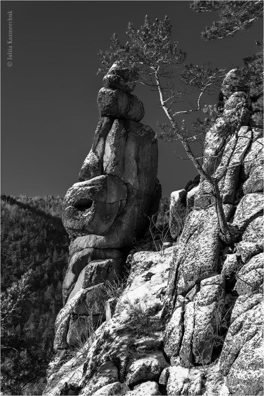 Столбы, зима, скала, тайга, Калтат, Колокольня, снег, ущелье, заповедник Колокольня. Готова к зиме.photo preview