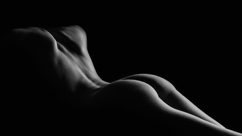 nude, naked, bw, erotic Soft hils in Lithuaniaphoto preview