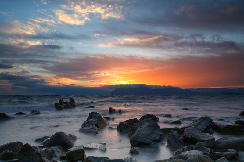 Вечерний Карадагphoto preview