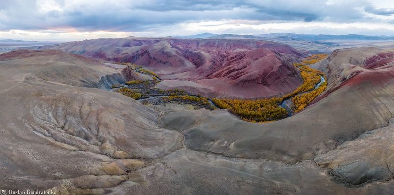 алтай, осень, горный алтай, кызылшин, долина реки кызылшин, кокоря Долина реки Кызылшинphoto preview