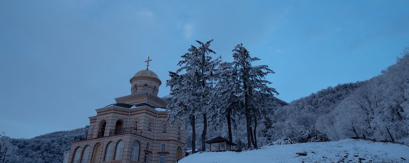 Россия, Ставропольский край, Пятигорск, Успенский Второафонский Бештаугорский мужской монастырь, гора Бештау,   Успенский Второафонский Бештаугорский мужской монастырь на горе Бештауphoto preview