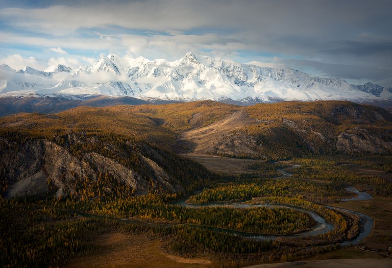Меандры Чуи; Горный Алтай; Северочуйский хребет Меандры Чуи на рассветеphoto preview