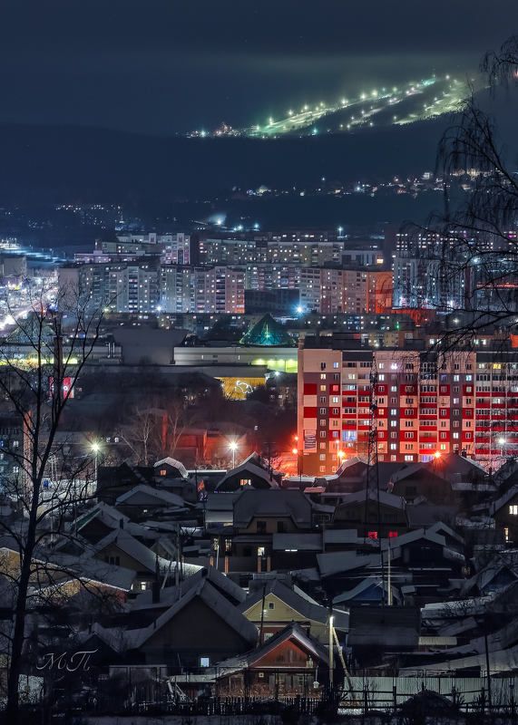 урал, миасс, ночь Смычка города и деревни. И горнолыжкиphoto preview