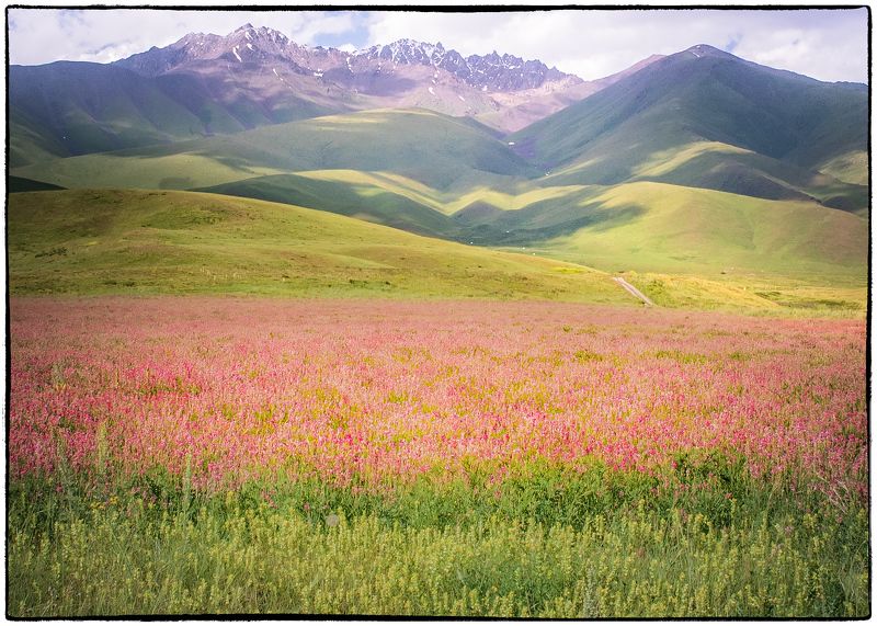 Kyrgyzstanphoto preview