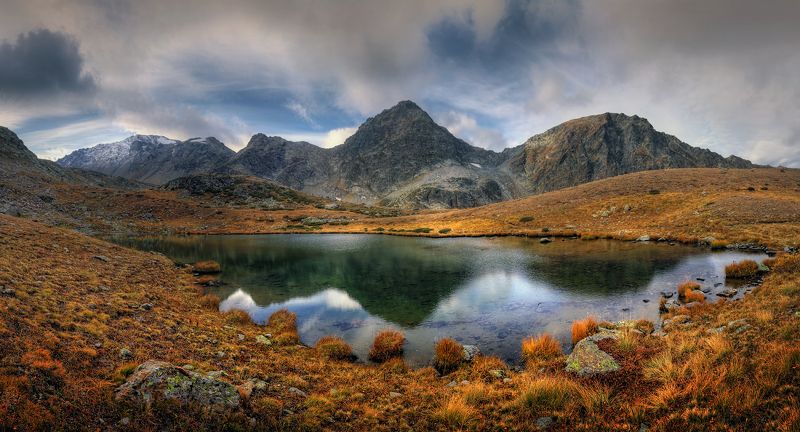 горы, озеро, Архыз, Карачаево-Черкесия, Кавказ На горном озере..photo preview