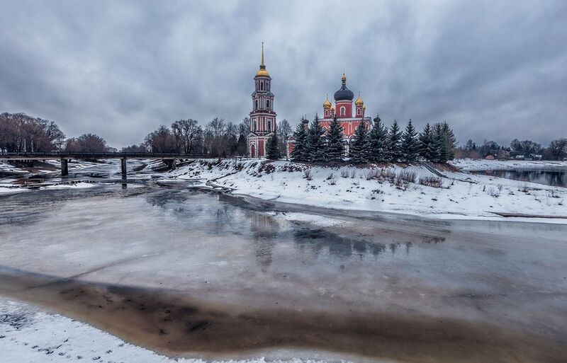 новгородская обл,старая русса,р.полисть,воскресенский собор,водонапорная башня. Старая Руссаphoto preview