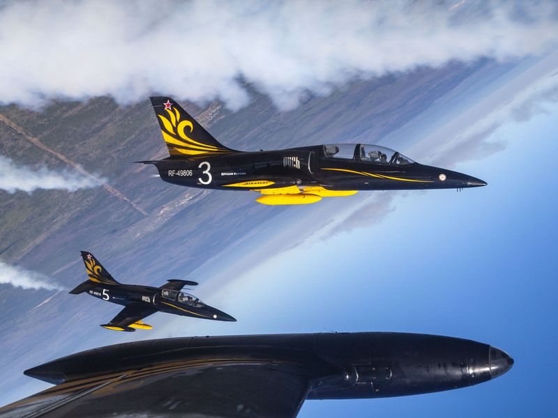 авиация, самолет, Пилотажная группа Русь, Air to Air, Рисуем в небеphoto preview