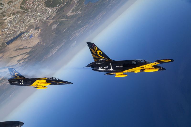 авиация, самолет, Пилотажная группа Русь, Air to Air, Мы самим кружим горизонт!photo preview
