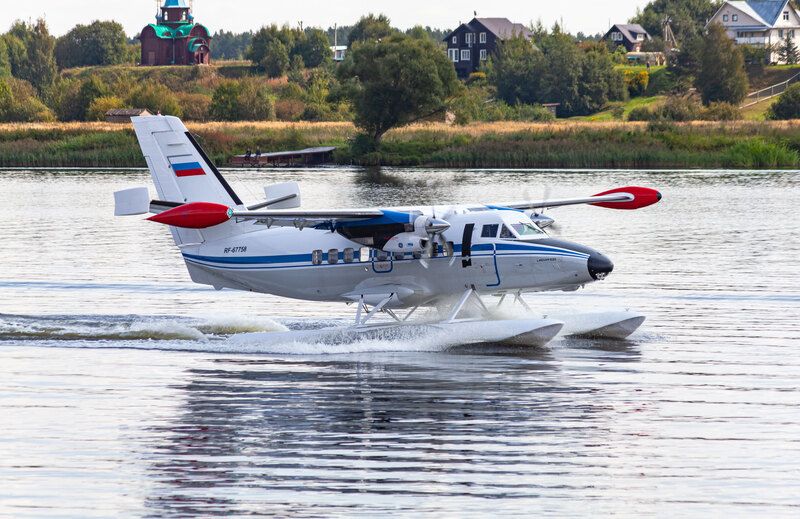 авиация, гидросамолет, турболет По реке летит самолет!photo preview